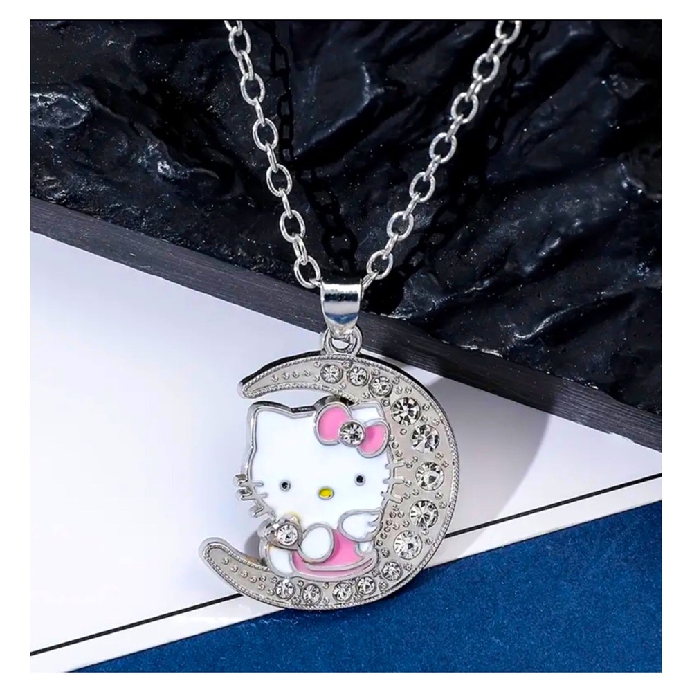 CRESCENT MOON HELLO KITTY NECKLACE
